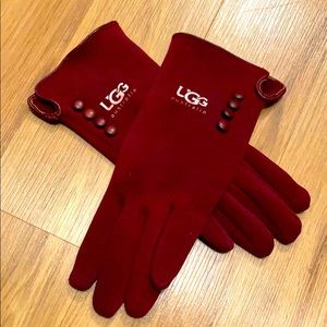 UGG  Burgundy texting gloves